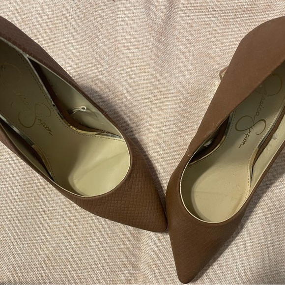 Jessica Simpson Herls - Picture 2 of 4